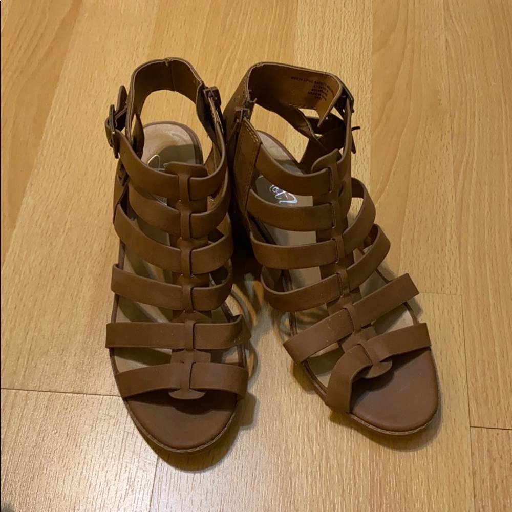 Kids heels